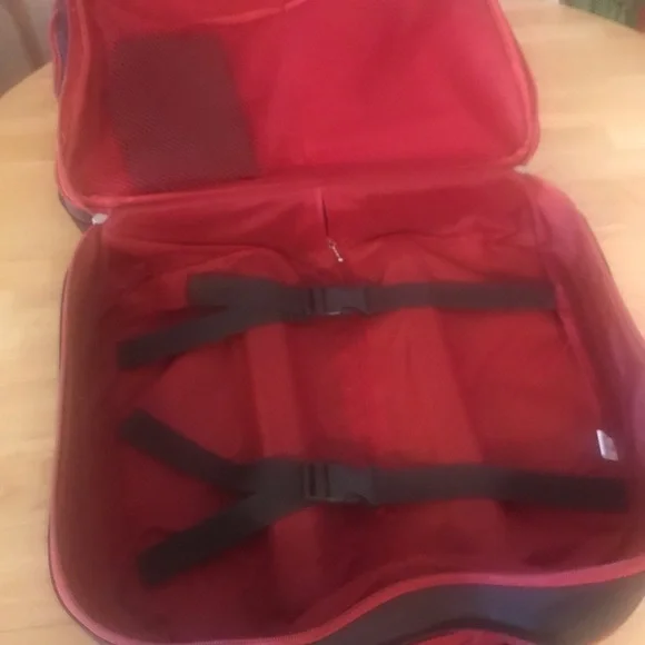 Baggallini Travel Set - Picture 8 of 9